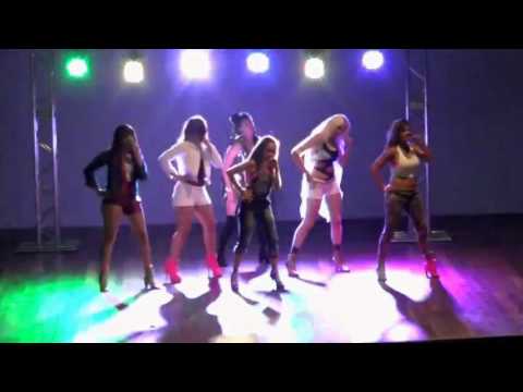 [14.02.2016] QUEENS - DEMONSTRATE (RANIA)