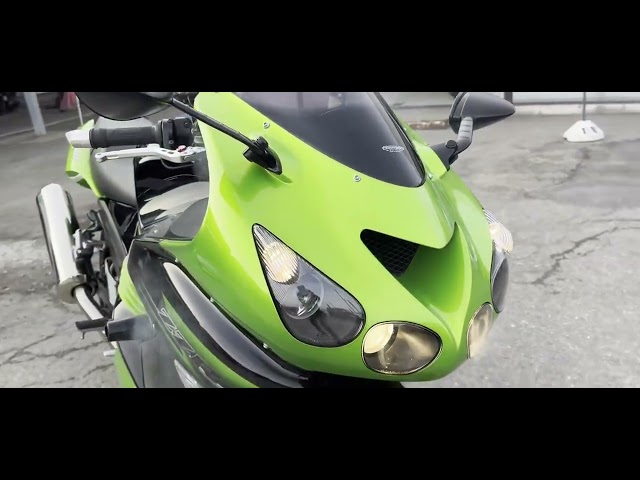 ZZR1400/ZX-14/カワサキ ZXT40C 1オーナー ブライト正規 マレーシア