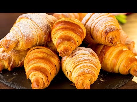 Croissant semplici fatti in casa: un metodo facile, ma con un risultato sorprendente! | Saporito.TV
