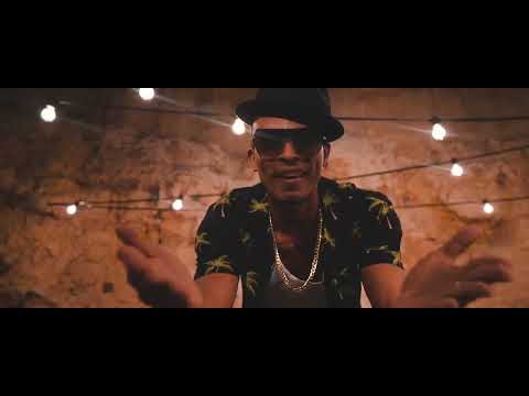Daviles de Novelda Ft. Saïk Promise y Original Elias - El Rey De La Tarima Remix (Videoclip Oficial)
