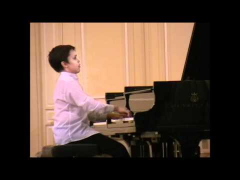Kostia Efimov Jr. plays "Farewell" ("Razluka") by M.I. Glinka