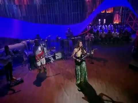 Lia Sophia - A lua e eu