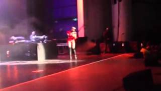 Mary J. Blige live in NJ (intro)