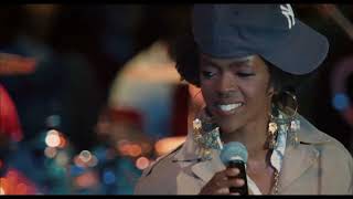 Lauryn Hill - Killing Me Softly (Live @ Dave Chappelle&#39;s Block Party)