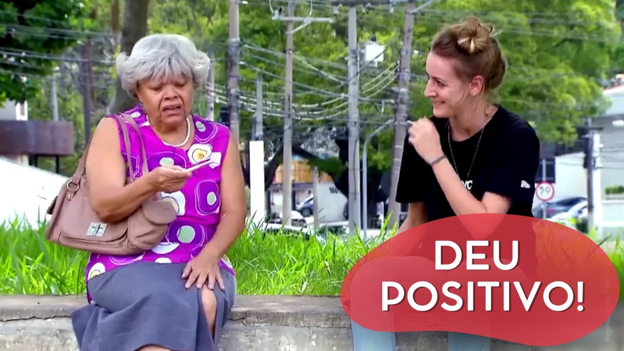 QUANDO VOCÊ PARA PRA AJUDAR UM IDOSO NA RUA | CÂMERAS ESCONDIDAS