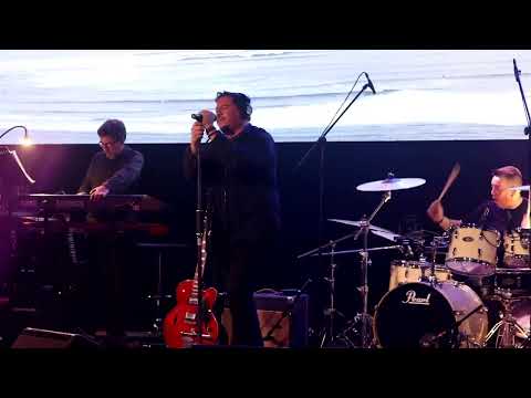 EVERY BREAKING WAVE U2 live cover by LEMON CHILE