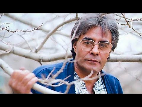 Khosro Shakibaei Biography