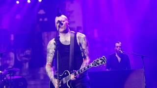 Die Letzten (an der Bar) Lyrics English Translation