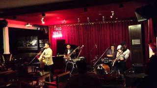 Suave @RWlounge &quot;kinda busy&quot;