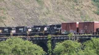 preview picture of video 'Conrail Defect Detector & Norfolk Southern Train'