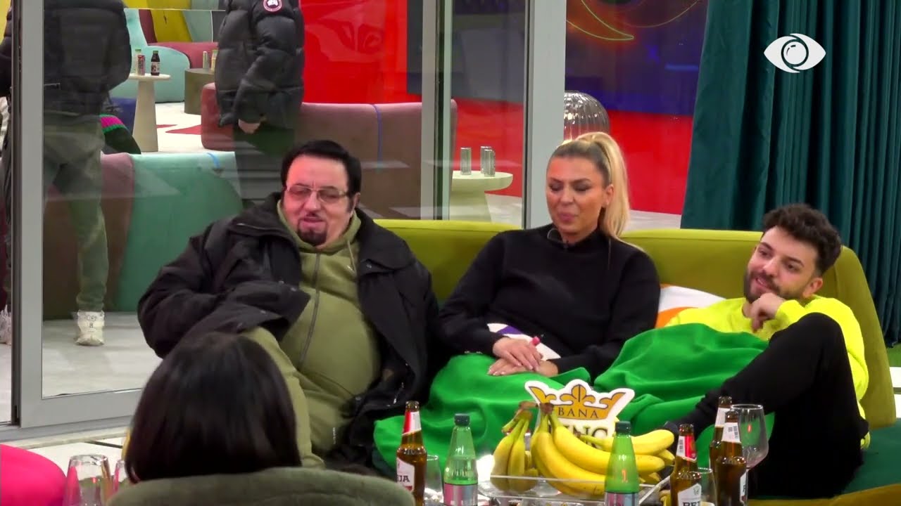 “Zihemi kur të duash”/ Rike ngacmon Klodin: Jam nga ato gocat me shumë atribute të mëdha…