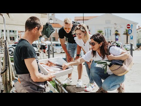 Začutite izolski mestni utrip • Na izlet s Sanelo • Visit Izola