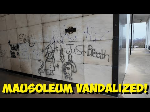 Exploring Abandoned Philly: Oxford Circle & More - A Tribute to the Woo 