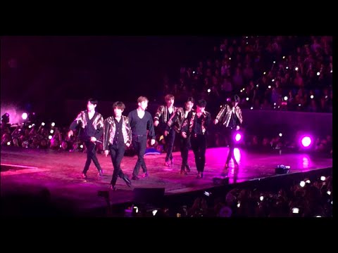 Monsta X (몬스타엑스) - Party Time & Play It Cool (We Are Here Tour in Melbourne) 080619