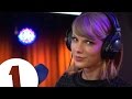Taylor Swift performs Love Story for the Teen ...