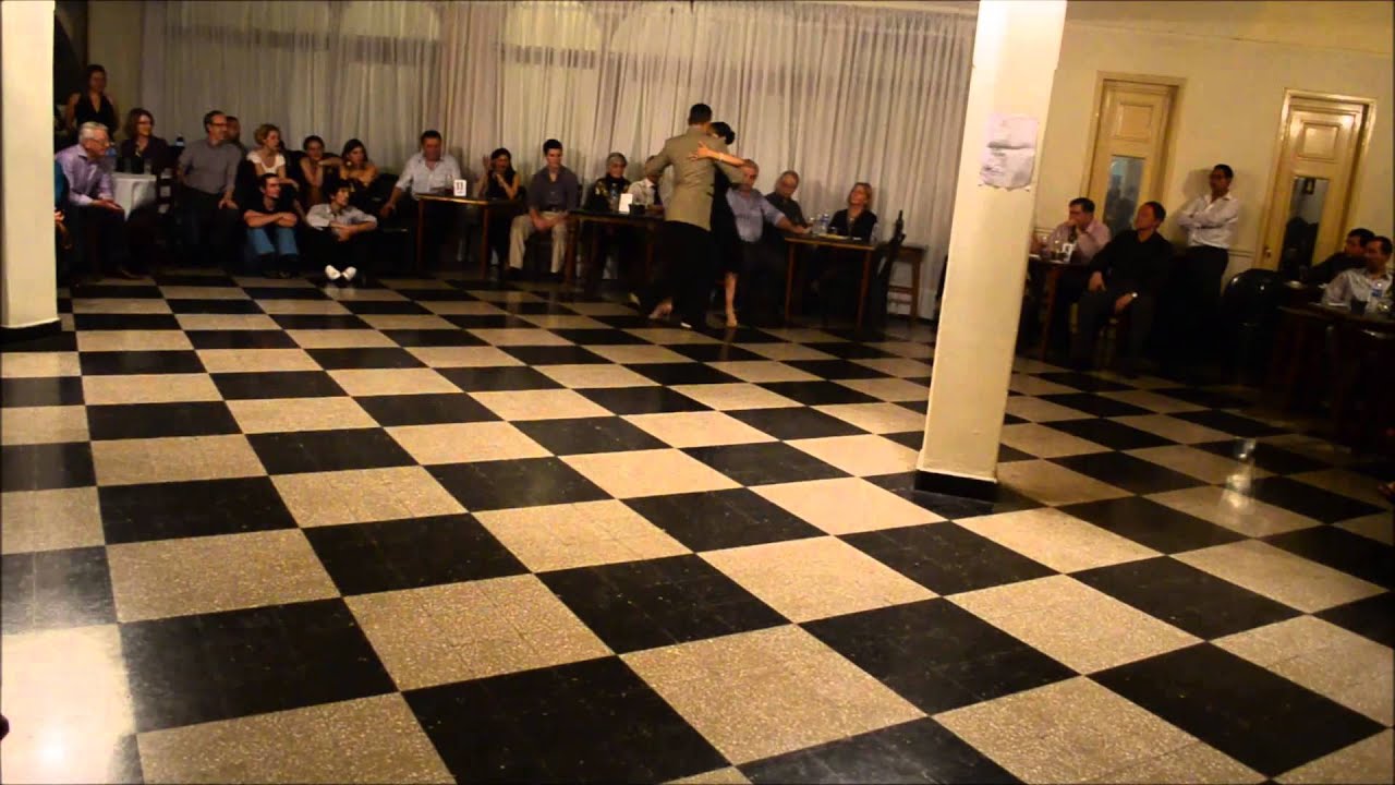 Frank Obregón y Jenny Gil bailan La Cicatriz en Santa Fe!!!