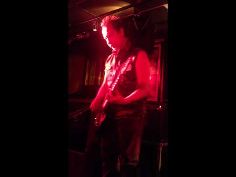 Jussi Selo & Nefernefernefer - Viimeiseen hengenvetoon