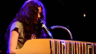 Eliza Doolittle - Empty Hand live Leeds University Student Union 01-04-11