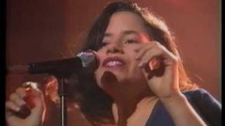 10000 Maniacs (Natalie Merchant) Like The Weather Live on The White Room (Part 2 of 2)