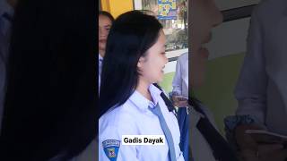 Download lagu Gadis Dayak anak SMA 🩷 #shortvideo #gadisdayak #smansa #viral mp3