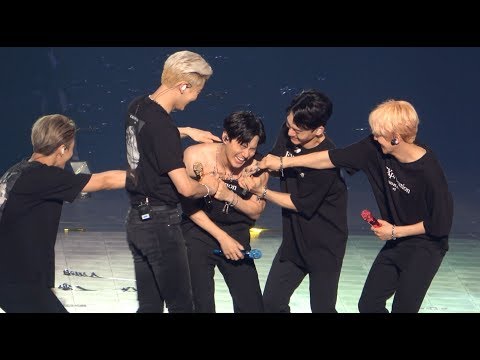 [4K fancam] 19.09.28 EXO EXplOration in Taipei EXO 멘트 직캠 - 장난꾸러기 엑소 ㅋㅋㅋㅋ