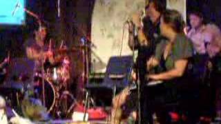 Adam Hills & Ali McGregor sing Wild Roses (Nick Cave)