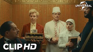 Clip en español - Usted trabajó para mí