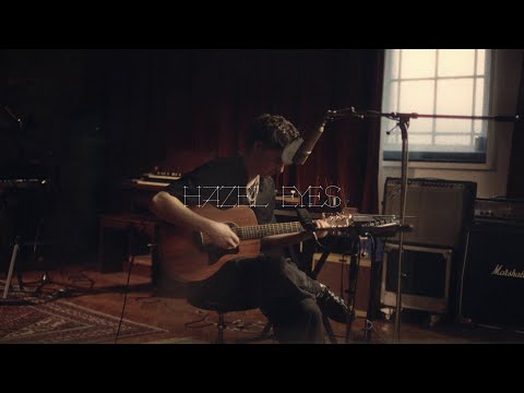 Sydney Minsky Sargeant - Hazel Eyes (Live at The Nave, Leeds)