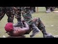 Makomando Wa TZ Wakionyesha Uwezo Waruka Kwenye Gari