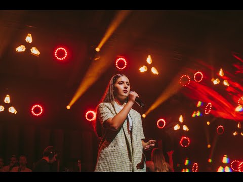 Powstanę | Niepoprawni Optymiści | RobimyCośWięcej 🚌