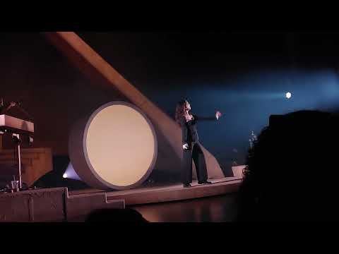 Lorde Solar Power Tour - Leader of a New Regime, Homemade Dynamite and Buzzcut Season (Toronto 2022)