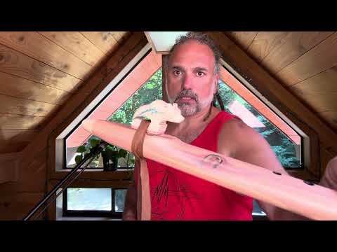 Aromatic Cedar Lightning Bear Flute in 432Hz