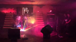 KISS- God of Thunder Cover (With Kiss Tribute Band-WAR MACHINE)