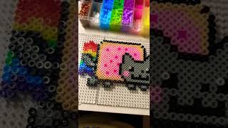 MAKING A NYAN CAT PERLER !!!! 🐈‍⬛🏳️‍🌈#perlerbeads #perler #kandikid #kandi