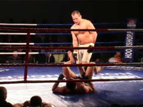 Mamed Khalidov vs. Buczko - film ze strony mamed-mma.pl