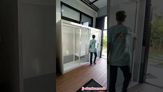 ตู้เสื้อ หน้าบาน บานเลื่อนสามอิสระมีชั้นและราว