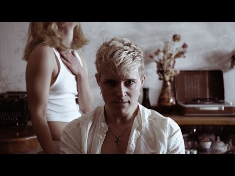 Call Me Karizma - Sad Money (Official Music Video)