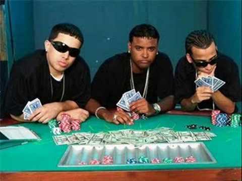 Coqueteando Arcangel