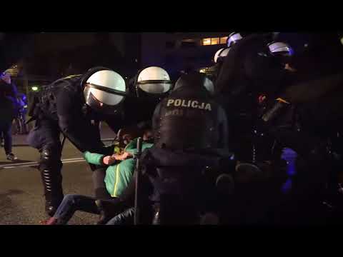 Błękit Policyjnych Lamp, Diss na Strajk Kobiet Official Video