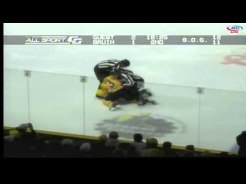 Scott Sabourin vs Tommy Cross