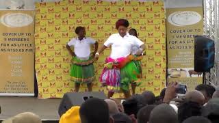 Download lagu Nurse Matlala dances vhosho with Xibelani mp3 Download lagu Nurse Matlala dances vhosho with Xibelani mp3