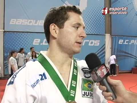 Tiago Camilo x Hugo Pessanha! Briga pesada por uma vaga em Londres.