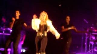 Cantando o amor (Arrebenta) - Banda Calypso em Brasília 14/05/2011 - @Pauloh_