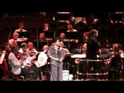 Shirley Bassey - Goldfinger  (John Barry Memorial Concert 2011)