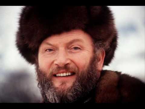 Ivan Rebroff sings Russian folk songs - 23. Down along the mother Volga