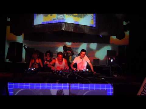 Dualitik presents_ FreshBeats @Happy Techno at CityHall