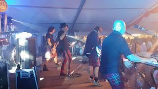 Brings - Liebe gewinnt