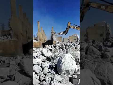 KOMAC BREAKER FOR BUILDING DEMOLITION