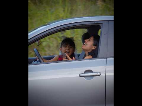 Mother ignores her daughter for being on her cell phone and it ended like this