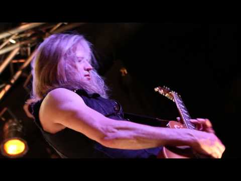 Burning Rain: Cryin in the Rain @ Count's Vampd